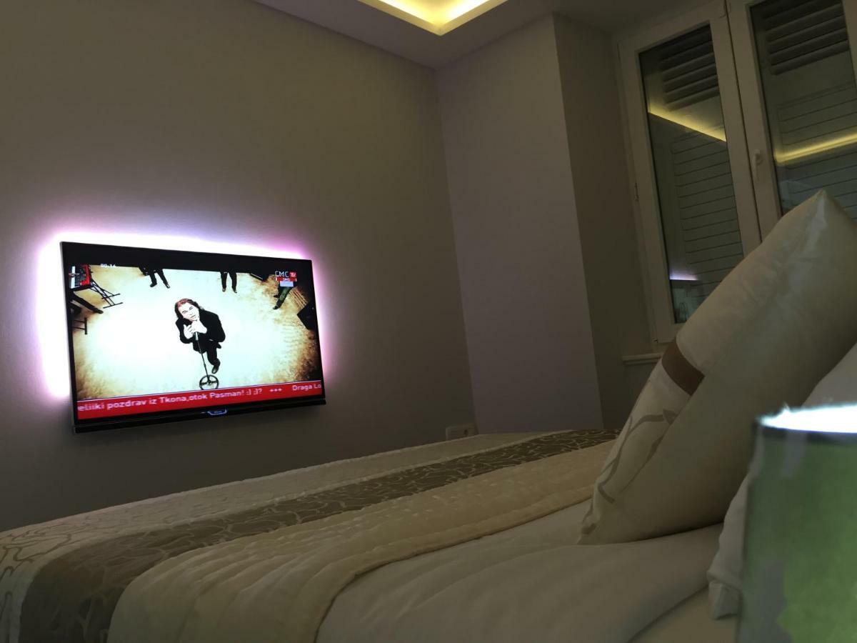 Touched Vip Zadar Appartement Buitenkant foto
