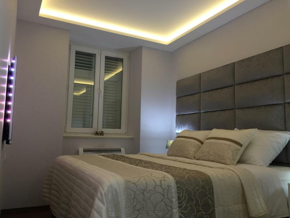 Touched Vip Zadar Appartement Buitenkant foto